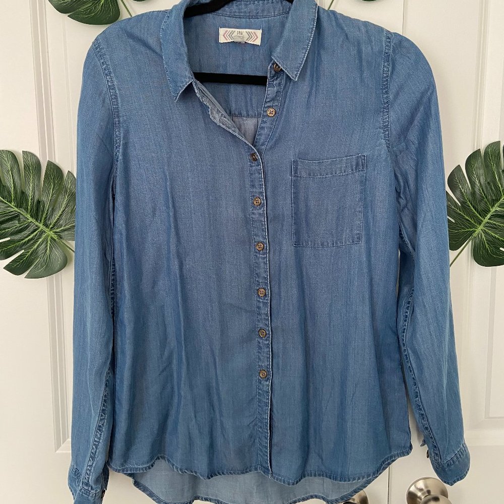 NWOT Pink Rose Jean Like Long Sleeve Button Down